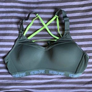 Victoria’s Secret sport bra